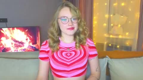 Kate online show from 12/19/24, 04:13