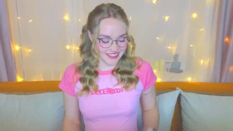 Kate online show from 03/08/25, 04:50