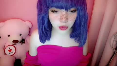 cute online show from 04/21/26, 04:52