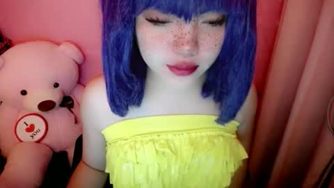 Snapshot of aurora_more chatting on 05/15/26, 10:06 cute online show from 05/15/26, 10:06