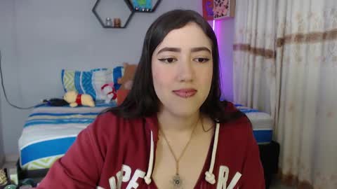 Snapshot of aurora_shy_ chatting on 12/13/24, 05:00 Aurora  online show from 12/13/24, 05:00