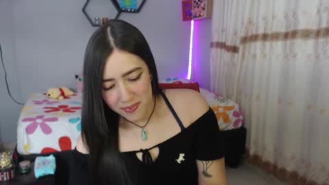 Snapshot of aurora_shy_ chatting on 01/16/25, 03:56 Aurora  online show from 01/16/25, 03:56