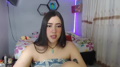 Snapshot of aurora_shy_ chatting on 02/05/25, 11:17 Aurora  online show from 02/05/25, 11:17