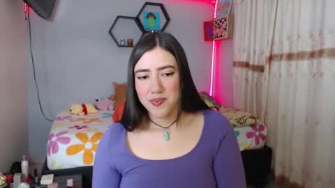 Snapshot of aurora_shy_ chatting on 02/07/25, 04:27 Aurora  online show from 02/07/25, 04:27