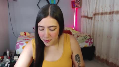 Snapshot of aurora_shy_ chatting on 02/07/25, 10:30 Aurora  online show from 02/07/25, 10:30