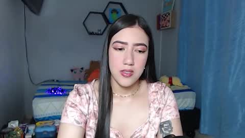 Snapshot of aurora_shy_ chatting on 10/12/25, 09:52 Aurora  online show from 10/12/25, 09:52