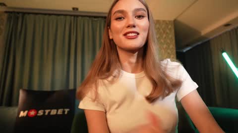 Aurora online show from 12/04/24, 06:00