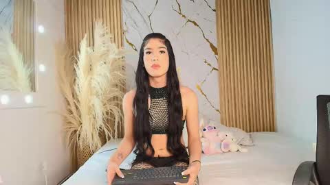 Snapshot of auroraa_ricci chatting on 03/05/26, 05:36 Aurora Ricci online show from 03/05/26, 05:36