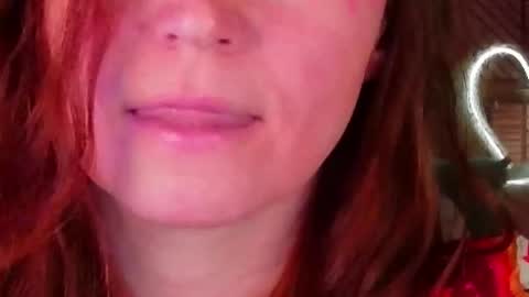 auroraborealis__ online show from 11/26/25, 06:47