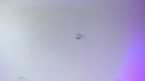 Snapshot of auroradurand chatting on 02/12/25, 12:16 ...  ... online show from 02/12/25, 12:16