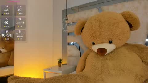 Aurora  online show from 12/14/25, 11:59