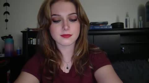 Snapshot of auroralightz1 chatting on 01/13/26, 04:18 auroralightz1 online show from 01/13/26, 04:18