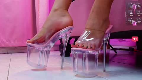 Snapshot of aurorasim chatting on 02/04/26, 12:44 Aurora online show from 02/04/26, 12:44