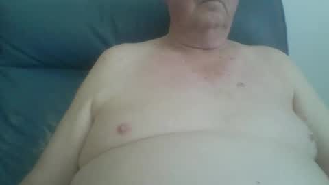 Snapshot of aussie1955 chatting on 03/17/26, 03:22 aussie1955 online show from 03/17/26, 03:22