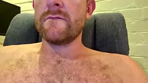 aussie_dadbod90 online show from 03/19/26, 12:42