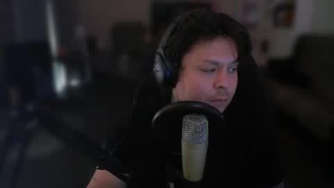 Snapshot of aussiechris2002 chatting on 11/03/25, 03:52 aussiechris2002 online show from 11/03/25, 03:52