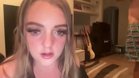 Snapshot of aussiecouple101798558 chatting on 11/03/25, 05:58 aussiecouple101798558 online show from 11/03/25, 05:58