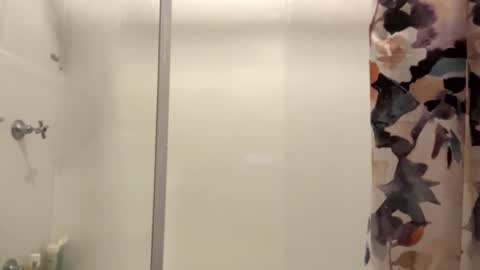 Snapshot of aussielovingxxx chatting on 02/09/26, 05:17 Milf4u online show from 02/09/26, 05:17