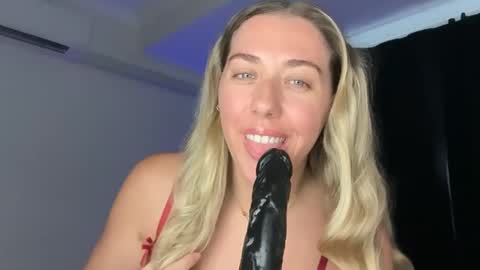 Snapshot of aussielulu chatting on 02/05/26, 06:51 aussielulu online show from 02/05/26, 06:51