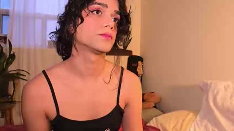 Snapshot of aussiepublictitties chatting on 01/07/26, 09:50 Ray online show from 01/07/26, 09:50