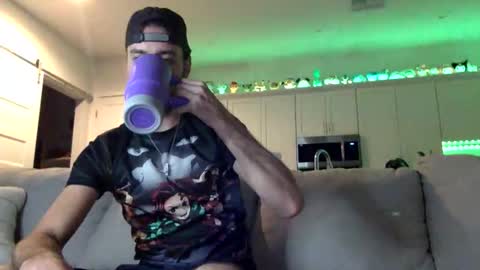 Snapshot of austincutieyes chatting on 11/20/25, 05:07 AudiEna online show from 11/20/25, 05:07