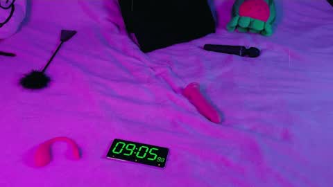 Autum Showers online show from 04/27/26, 05:27