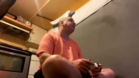 Snapshot of auz1812 chatting on 01/01/25, 03:13 Auz online show from 01/01/25, 03:13