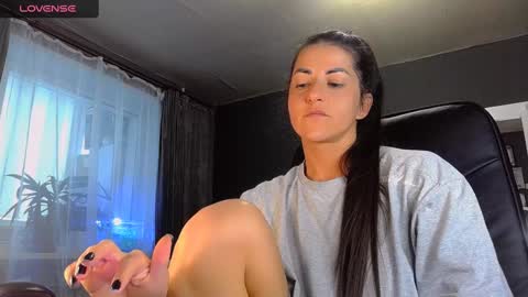 Snapshot of ava__doll chatting on 02/06/25, 12:48 Ava online show from 02/06/25, 12:48