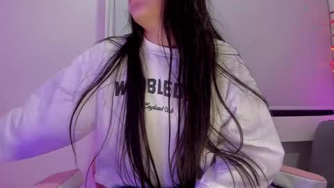              online show from 11/24/25, 10:37