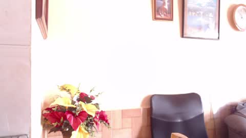 Snapshot of ava_f0xy chatting on 05/22/26, 07:52 Ava Jordana online show from 05/22/26, 07:52