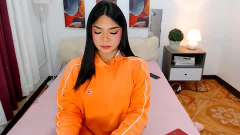 Snapshot of ava_lux chatting on 10/17/25, 06:38 Ava online show from 10/17/25, 06:38
