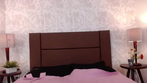 Ava  online show from 11/24/25, 07:24