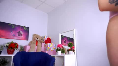 Ava online show from 01/17/26, 07:39