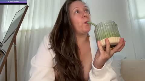 Snapshot of avabradley chatting on 06/25/26, 03:38 Ava . Support my channel by using my affiliate link to make your account Thanks online show from 06/25/26, 03:38