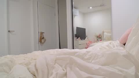 Snapshot of avabrooks chatting on 10/27/25, 09:41 Ava Brooks online show from 10/27/25, 09:41