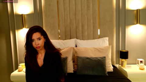 Snapshot of avalanne_ chatting on 09/14/25, 08:19 Abby online show from 09/14/25, 08:19