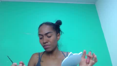 Snapshot of avalericherrycm101 chatting on 11/12/25, 11:25 avalericherrycm101 online show from 11/12/25, 11:25