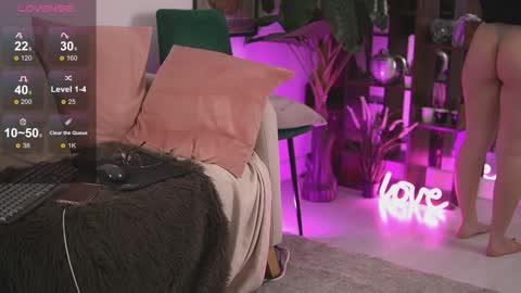 AvaReed online show from 01/12/25, 01:58