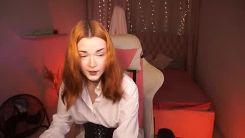  Ava  online show from 11/11/25, 12:49