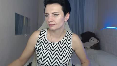 avasaturnian online show from 11/22/25, 02:16