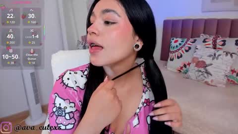 Ava  online show from 11/29/25, 05:38