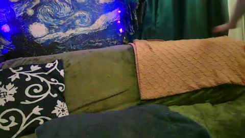raven blue online show from 06/15/26, 10:56