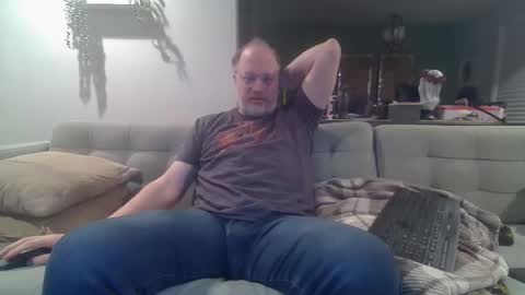 Snapshot of averagegreg chatting on 01/16/26, 10:58 Greg online show from 01/16/26, 10:58