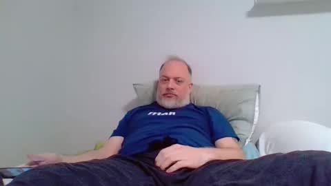 Snapshot of averagegreg chatting on 03/27/26, 05:01 Greg online show from 03/27/26, 05:01
