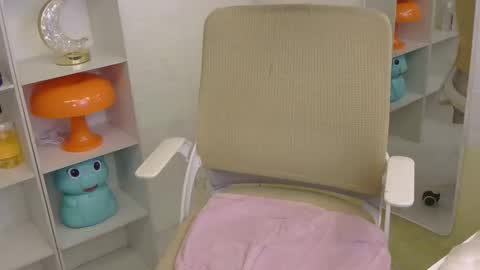 Snapshot of averageuncut1 chatting on 01/16/26, 03:54 Rhian online show from 01/16/26, 03:54