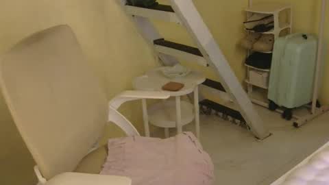 Snapshot of averageuncut1 chatting on 02/17/26, 03:36 Rhian online show from 02/17/26, 03:36