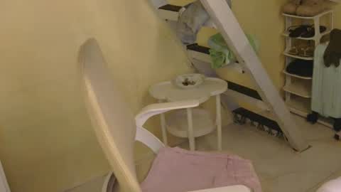 Snapshot of averageuncut1 chatting on 02/21/26, 04:46 Rhian online show from 02/21/26, 04:46