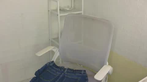 Snapshot of averageuncut1 chatting on 03/02/26, 03:09 Rhian online show from 03/02/26, 03:09