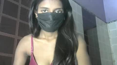 Snapshot of avery_lust01 chatting on 04/01/26, 05:52 avery_lust01 online show from 04/01/26, 05:52