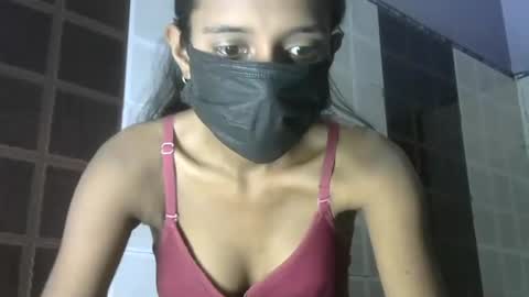Snapshot of avery_lust01 chatting on 04/27/26, 05:49 avery_lust01 online show from 04/27/26, 05:49